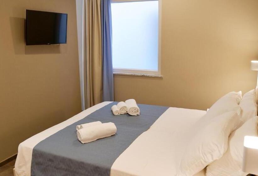 스탠다드 스튜디오, Pianomare Riviera Apartments And Rooms