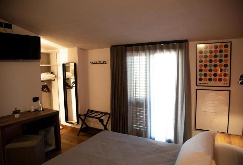 Стандартный Номер Кровать Кинг, Mantra Suite&rooms