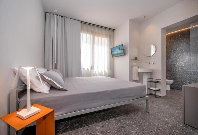 ベーシックルーム, Bed 10.5   Design Suite