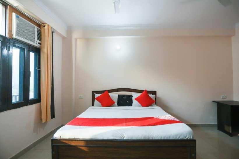 Трехместный Номер Классика, Pop 91393 Krishna Residency Inn