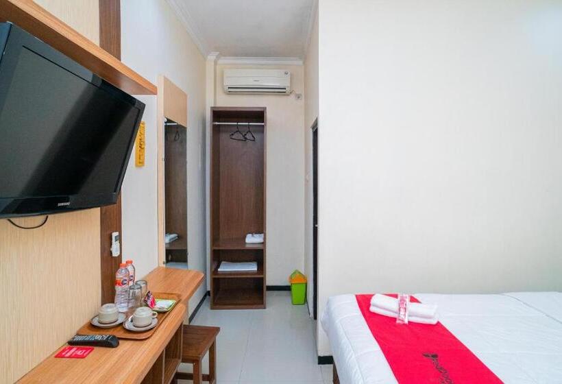 Номер Стандарт, Reddoorz Plus Syariah @ Jalan Dokter Wahidin Bojonegoro