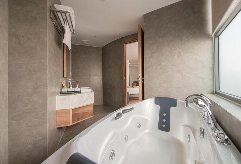 سوییت خانوادگی, Zenia Boutique Hotel Nha Trang