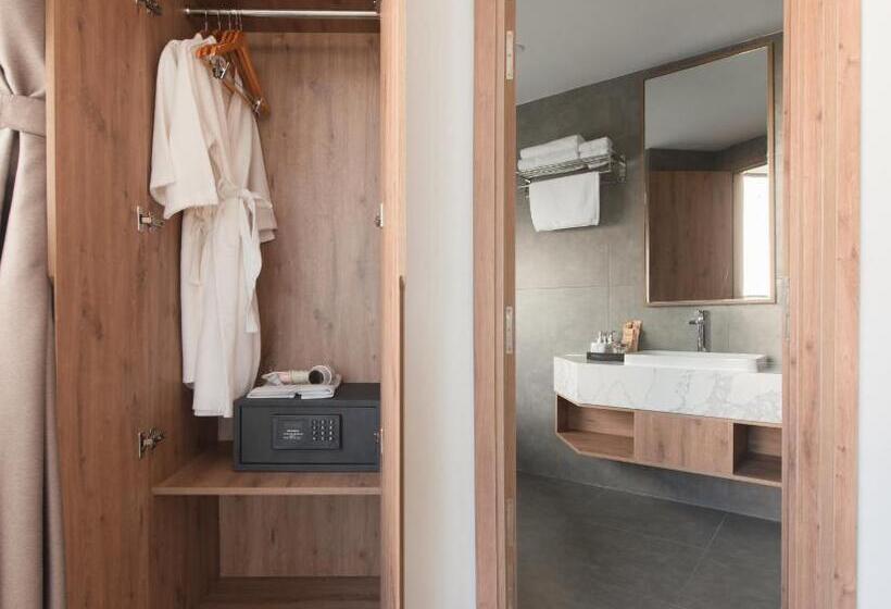 اتاق سوپریور با چشم‌انداز شهر, Zenia Boutique Hotel Nha Trang