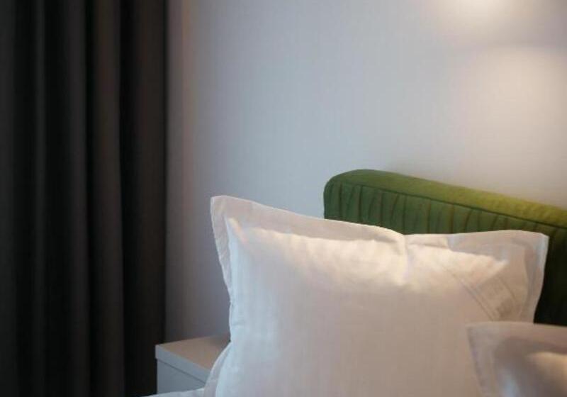 اتاق لوکس, Vila Noblesse