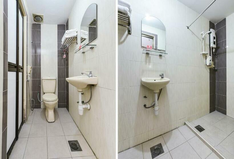 Номер Deluxe, Oyo 90562 J Hostels Pj