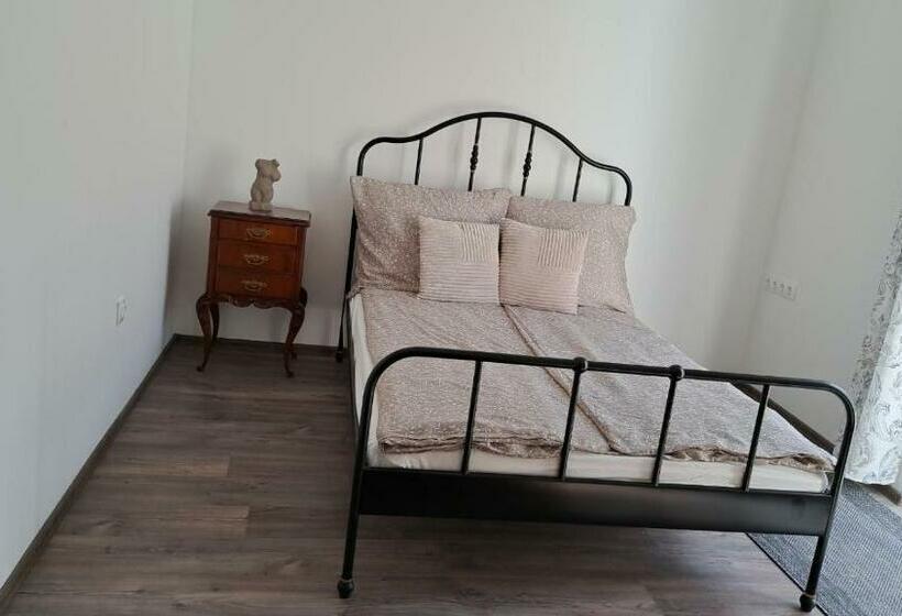 Апартаменты 2 Спальни, Castellum Apartman