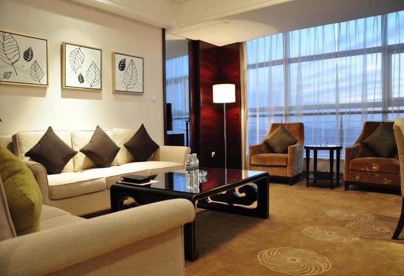 Люкс Повышенной Комфортности, New Century Hotel Qingdao