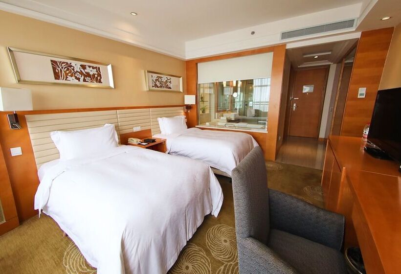 Номер Superior Вид на Город, New Century Hotel Qingdao