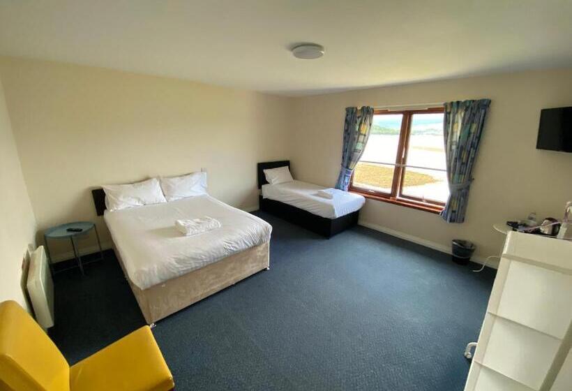 Номер Стандарт Трехместный, Waterfront Lodge   Accommodation Only