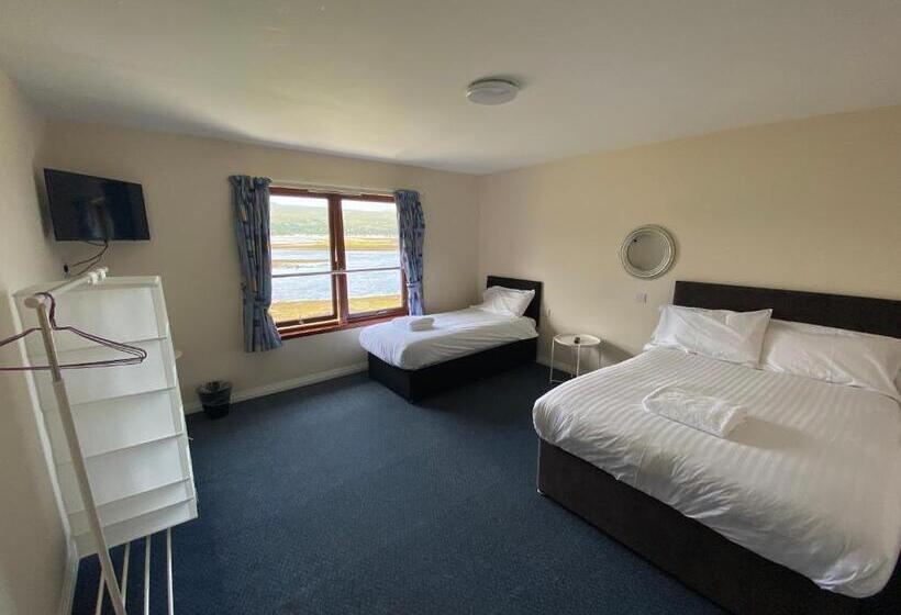 Номер Стандарт Трехместный, Waterfront Lodge   Accommodation Only