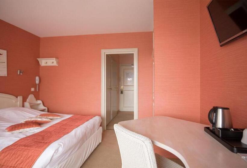 Номер Стандарт, Auberge Du Cheval Blanc Depuis 1785
