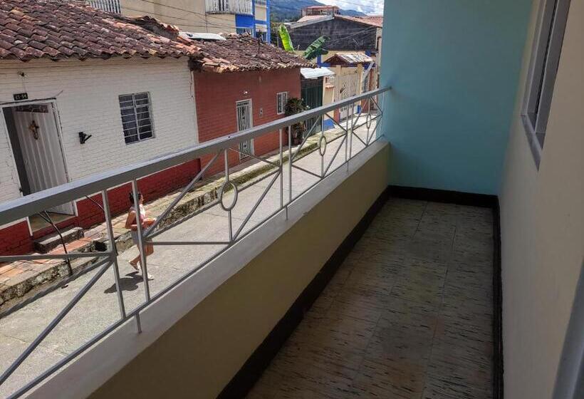 Номер Стандарт, Hostal Heliconias