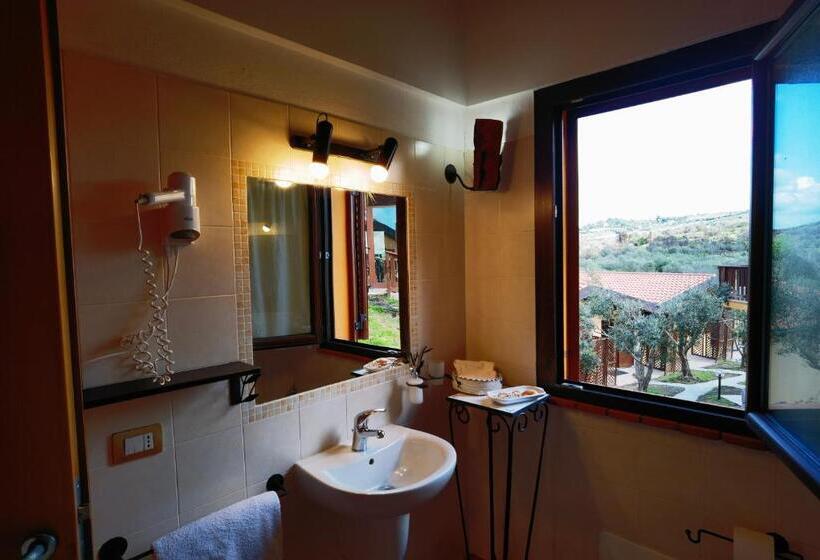 Семейный Номер, La Corte Degli Ulivi   Albergo Rurale