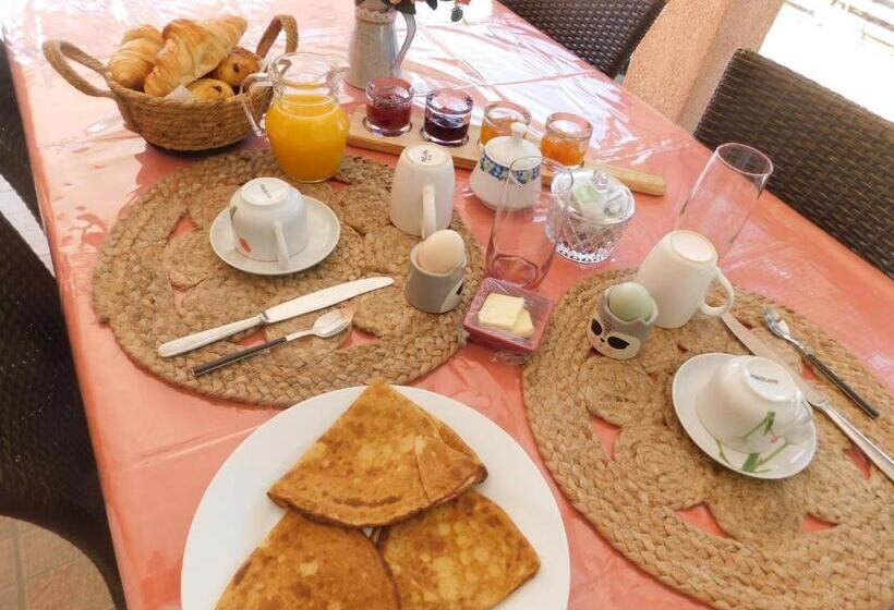 Номер Стандарт, Chez Marie