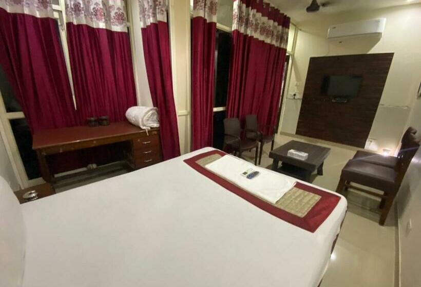 スタンダードルーム, Mahak Guest House By Wb Inn
