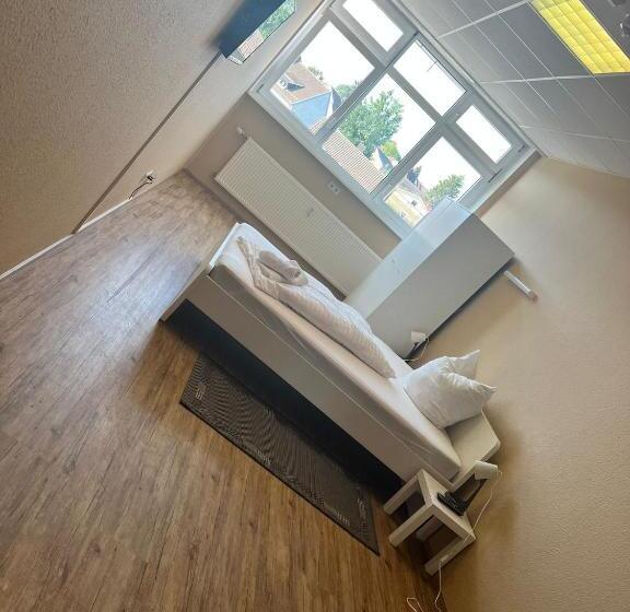 Номер Стандарт, Zimmer In Ramstein