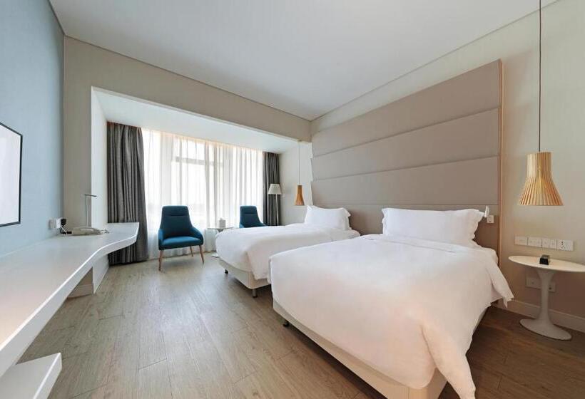 Номер Deluxe, Haikou Meilan International Airport
