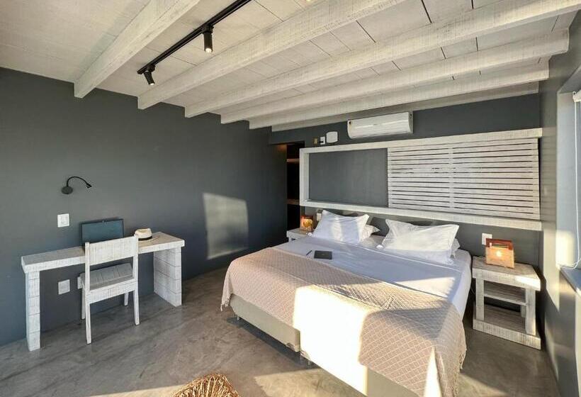 침실 2개 주택, Club De Mar Condo