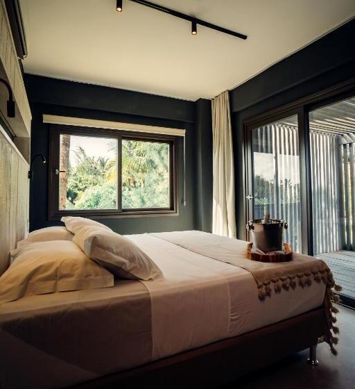 패밀리 룸 가든 전망, Club De Mar Condo
