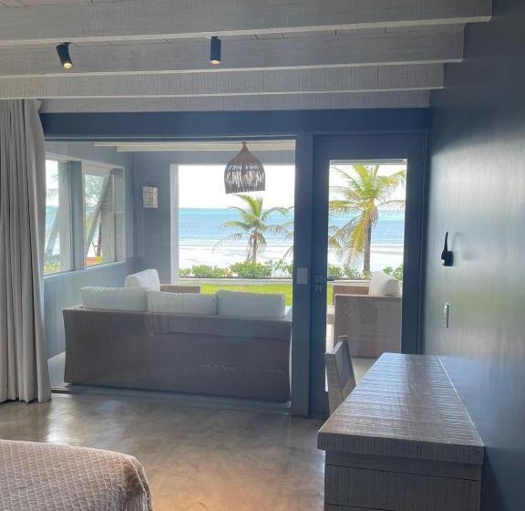 침실 2개 주택, Club De Mar Condo
