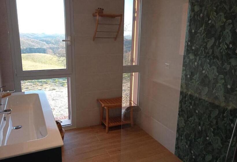 园景标准四人间, Agriturismo Il Cielo In Terra
