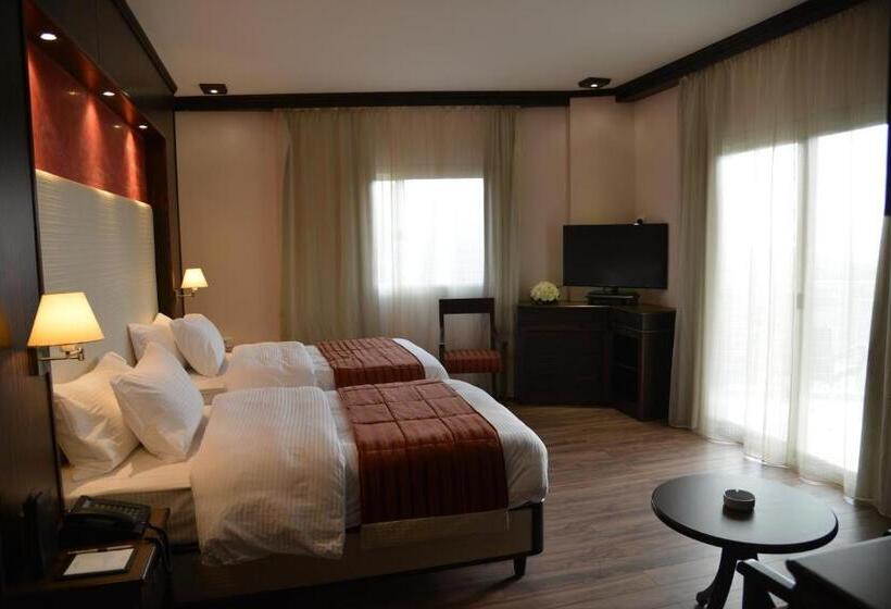 اتاق لوکس, Golden Lili Resort & Spa