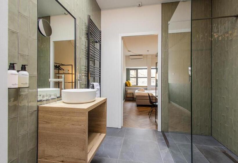 标准间, Badhuis