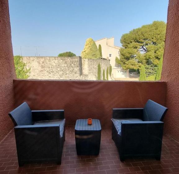 舒适型房间, Castillon Des Baux