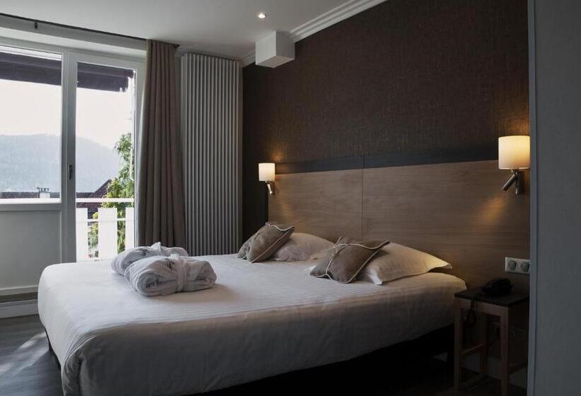 Классический Номер, Hôtel Beau Rivage