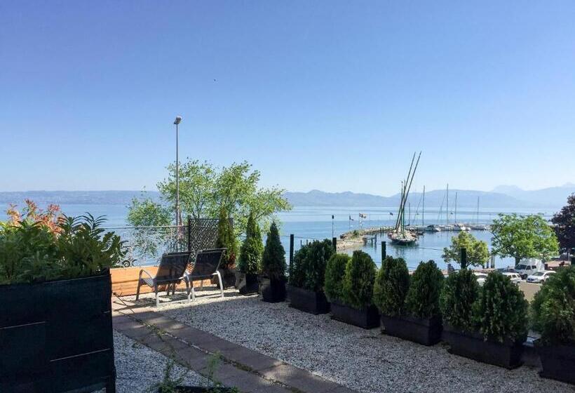 Номер Стандарт Вид на Озеро, Savoy Hôtel Evian