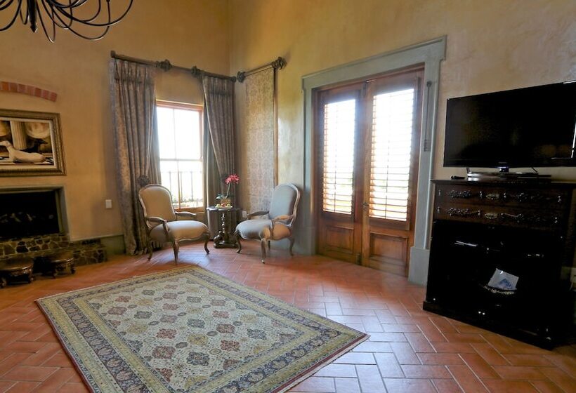 Suite Presidenziale, Castello Di Monte