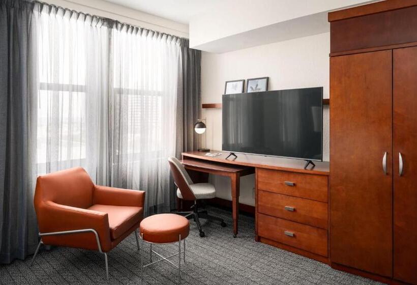 Номер Стандарт, Courtyard By Marriott St. Petersburg Downtown