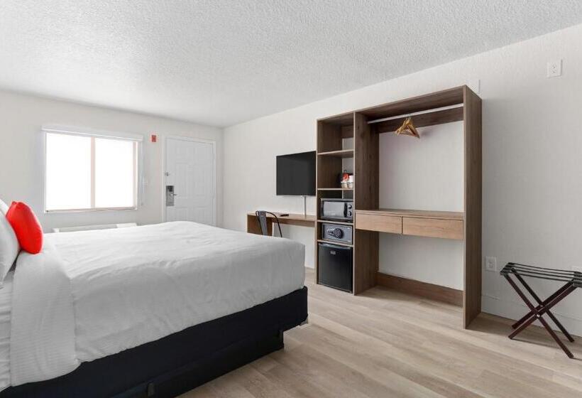 Стандартный Номер Кровать Кинг, Developer Inn Highway, A Howard Johnson By Wyndham