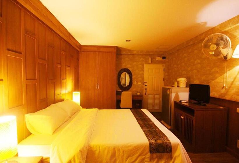 اتاق لوکس, Orchid Resort