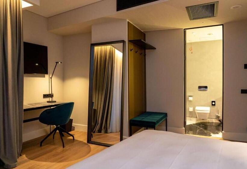 Номер Премиум Вид на Город, Radisson Blu Aurum Hotel, Brasov