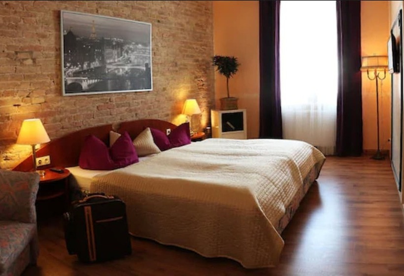 Номер Стандарт, Berliner Hof