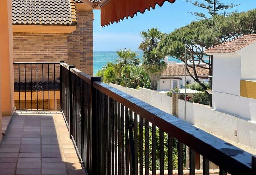스탠다드 룸, Hostal Noli