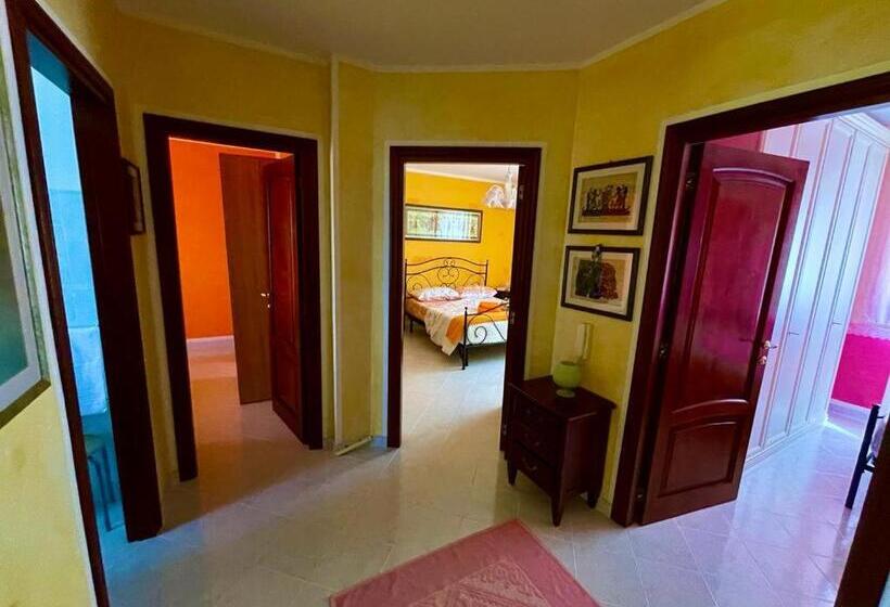 Четырехместный Номер Стандарт Вид на Море, Lalu S B&b
