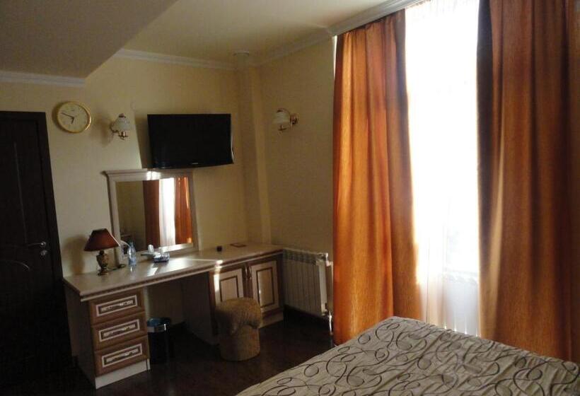 اتاق استاندارد, Diana Hotel