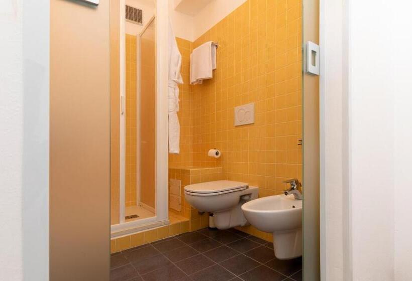 اتاق استاندارد, Albergo Nazionale