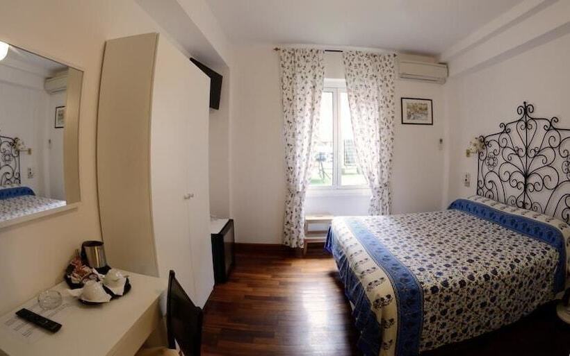 اتاق استاندارد, Albergo Nazionale