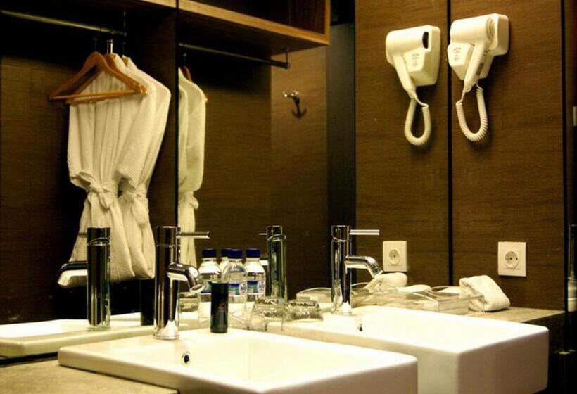 Люкс с Бассейном, Amaroossa Suite Bali