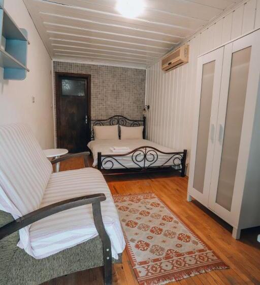 스탠다드 룸, Akropolis Guest House