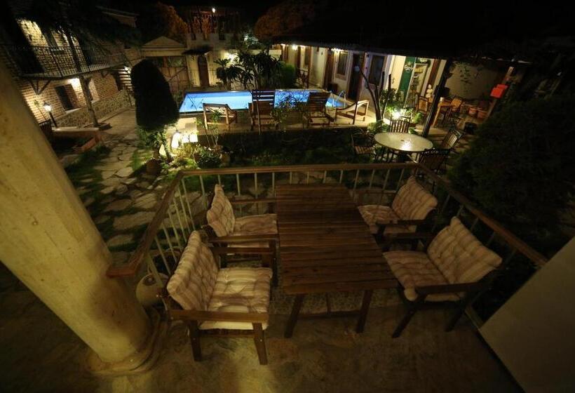 패밀리 룸, Akropolis Guest House