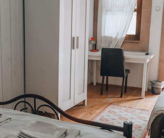 스탠다드 룸, Akropolis Guest House