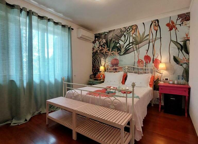 اتاق استاندارد, Aura Relais