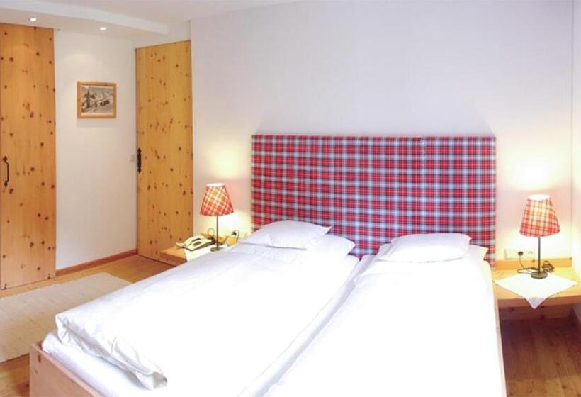 Люкс, Lechquell Hotel Post
