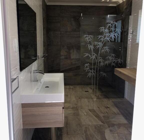 디럭스 룸 킹사이즈 침대, Somerset Hill Guest House