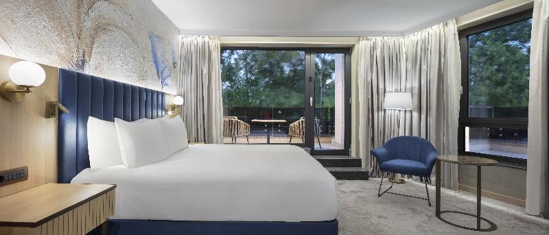 디럭스 룸 킹사이즈 침대, Doubletree By Hilton Plovdiv Center