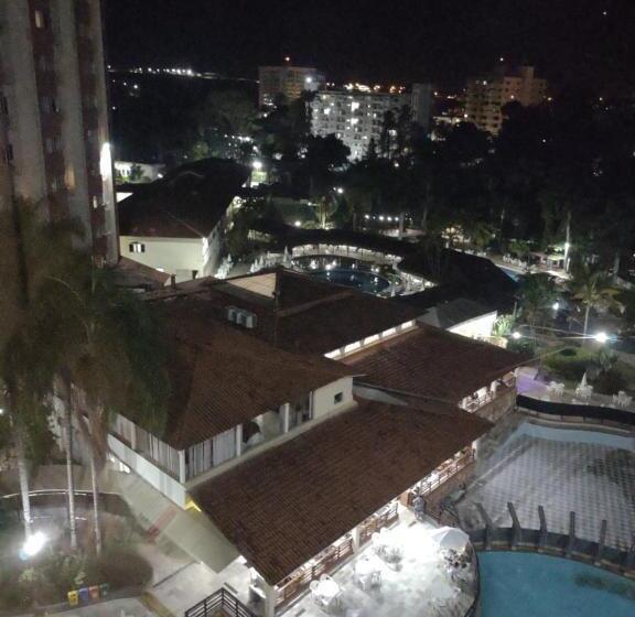 Люкс Кровать Кинг, Hot Springs Flat Apart Hotel Master Luxo Com Banheira